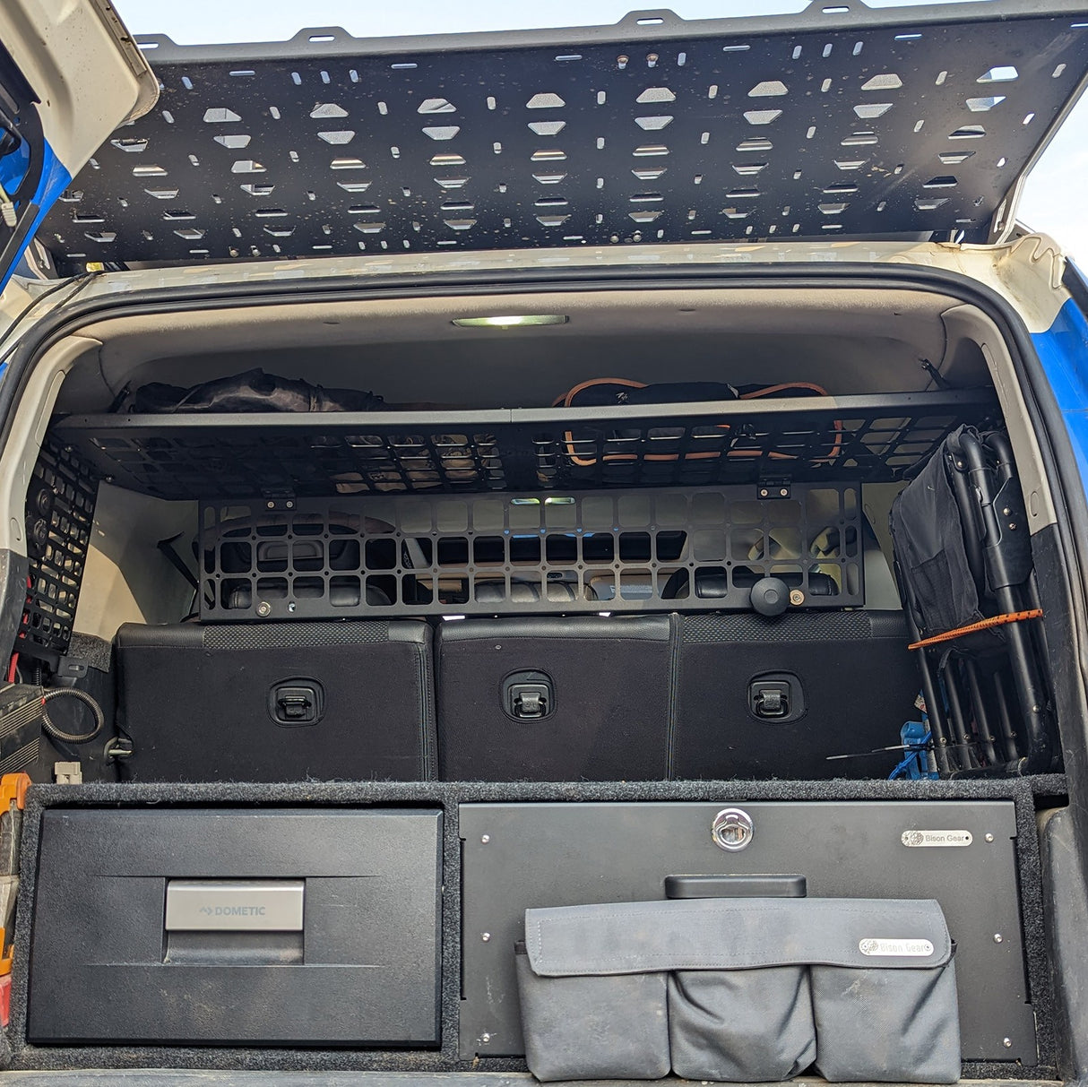 Shelf + Barrier SET - FJ Cruiser - Bison Gear