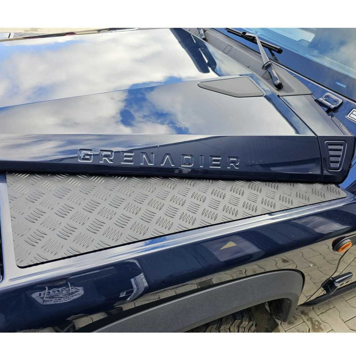 Fender Plates - Grenadier & Quartermaster - Bison Gear