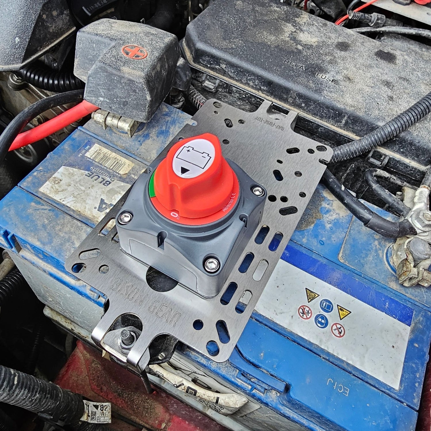 On Battery Fuse Bracket - Bison Gear