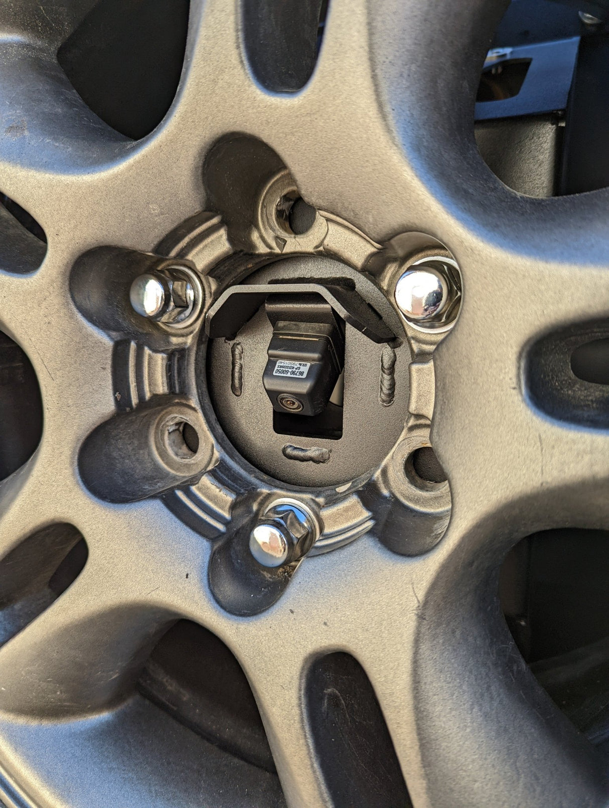 Mocowanie Koła Zapasowego - LC120/GX470