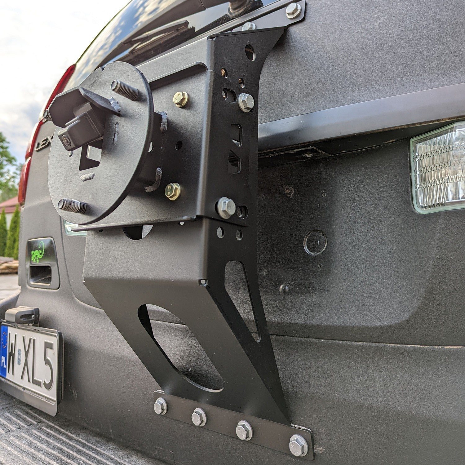 Tire Carrier - LC120/GX470 - Bison Gear