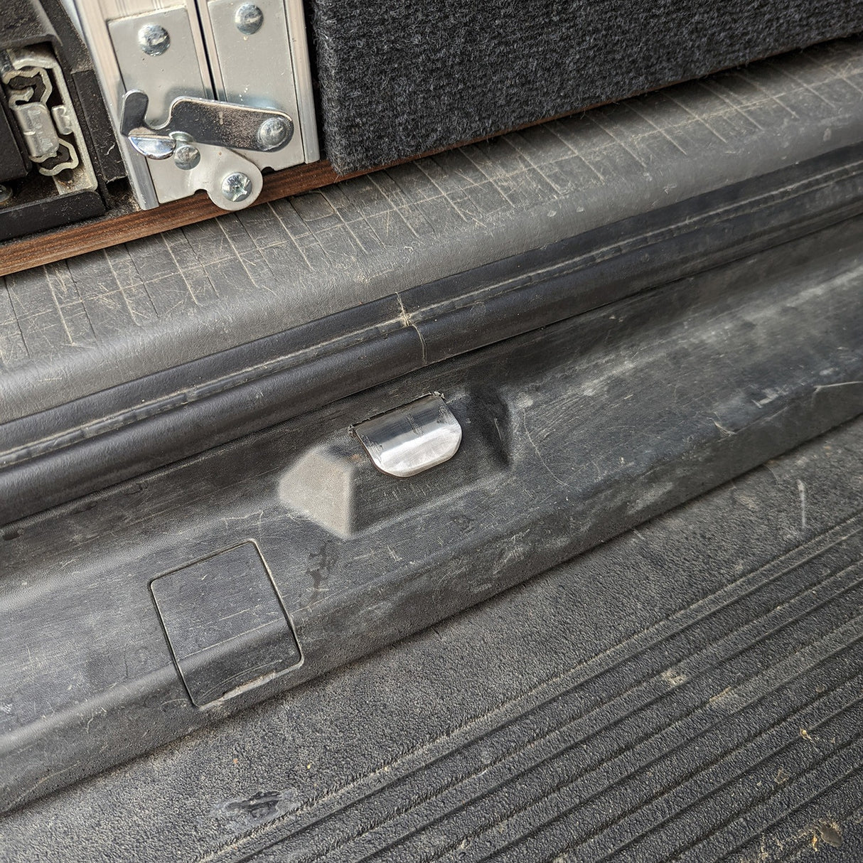 Tire Carrier - LC120/GX470 - Bison Gear