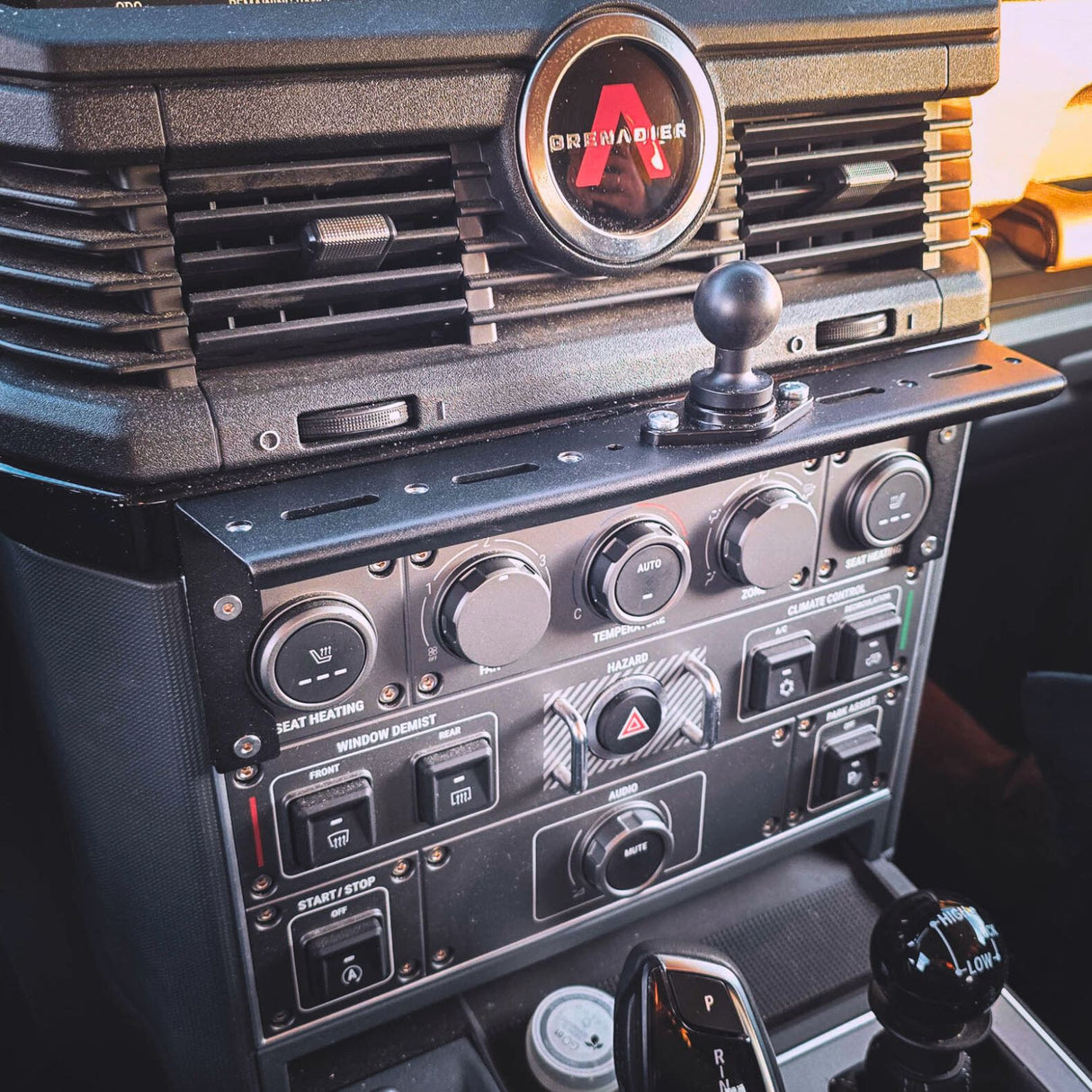 Dash Mounting Platform - Grenadier-5-Bison Gear