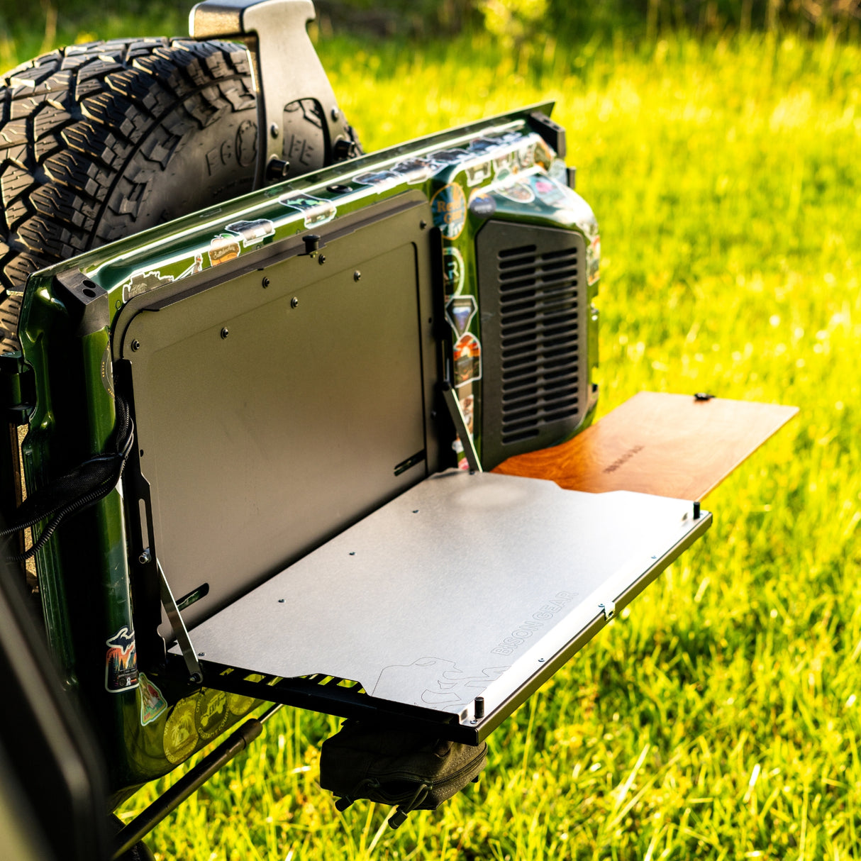 Drop-Down Tailgate Table - Bronco 6G-6-Bison Gear
