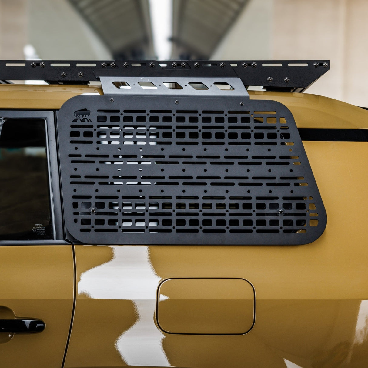 SET: OX PRO Roof Rack + 2x MOLLE Panels - Toyota LC250/GX550-4-Bison Gear