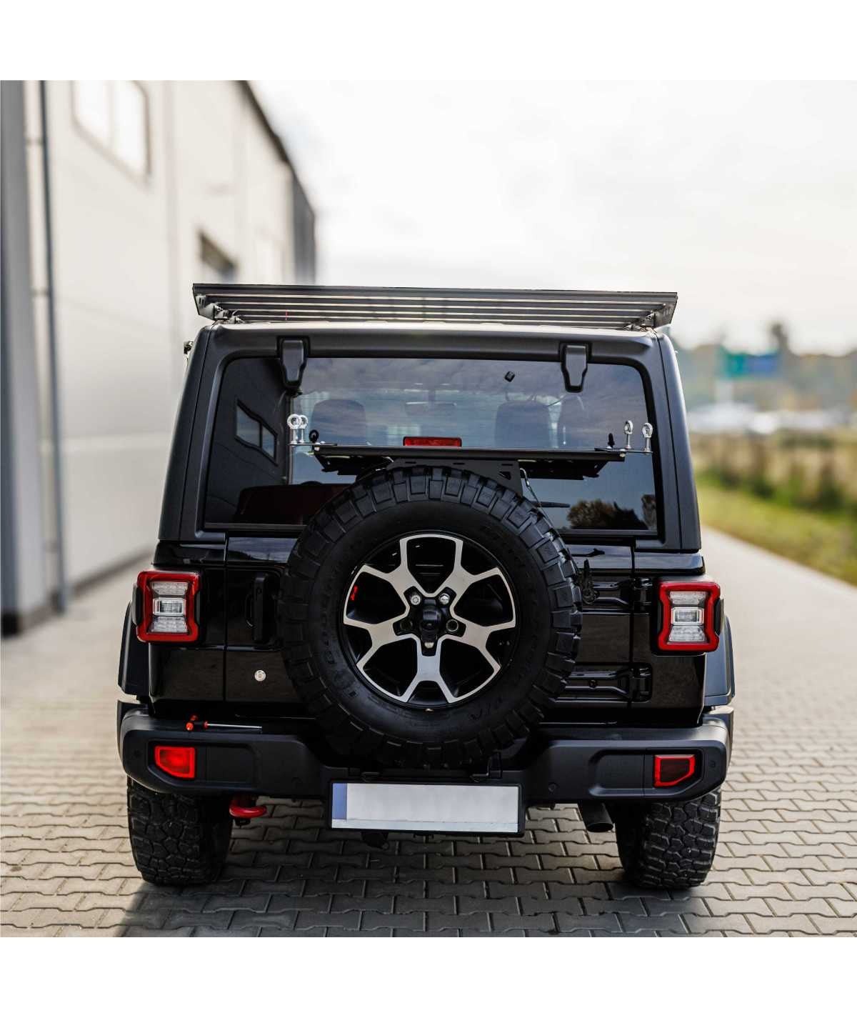 SET: Universal Wheel Mount with Strap and Traction Boards Bracket-8-Bison Gear