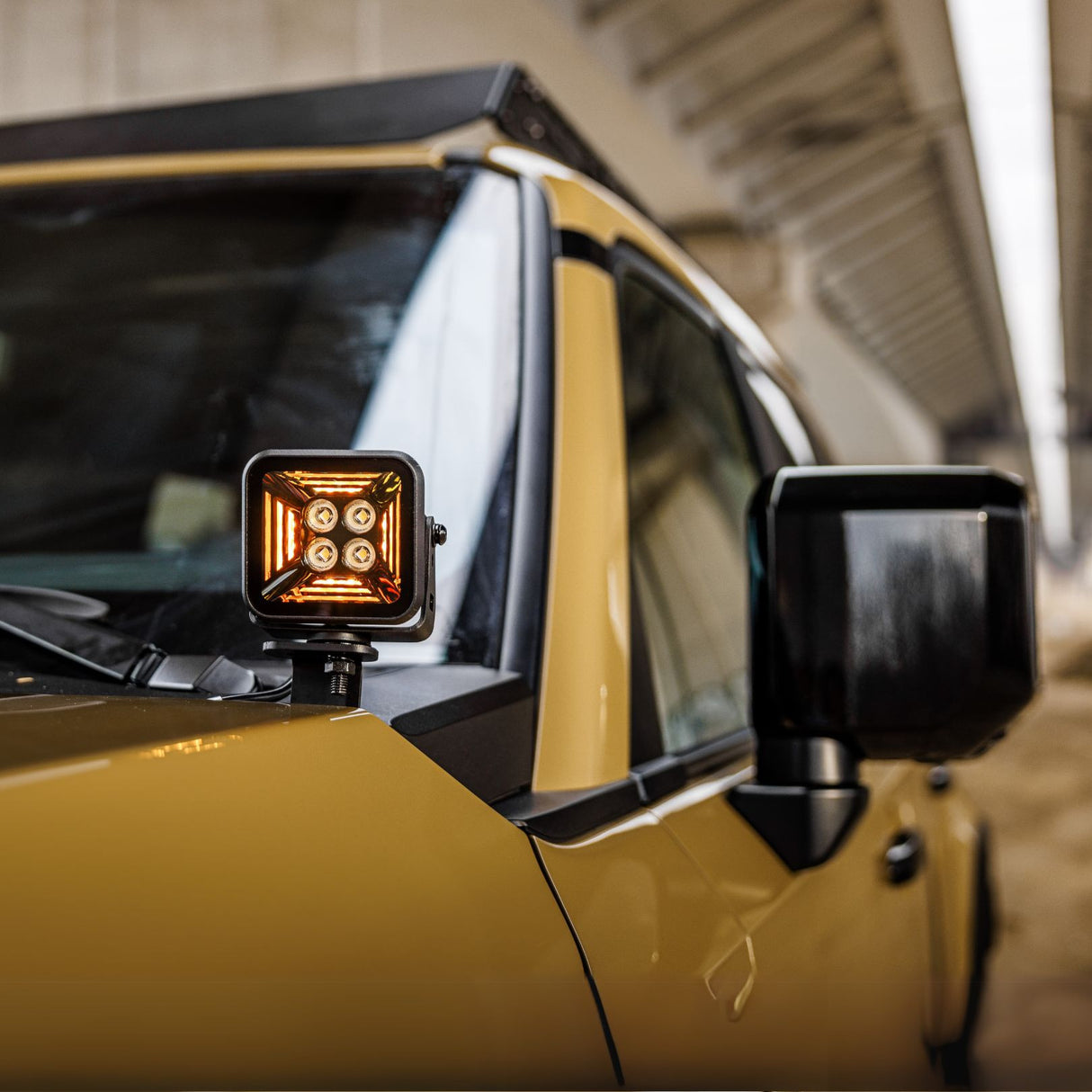 Lampa Robocza Dark Knight Fortex Amber