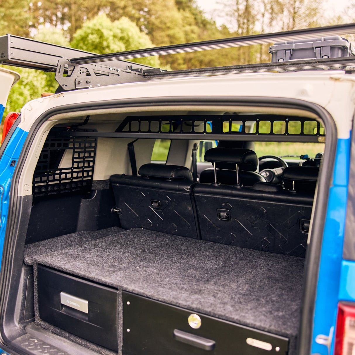 FJ Cruiser - ZESTAW Półka + Bariera