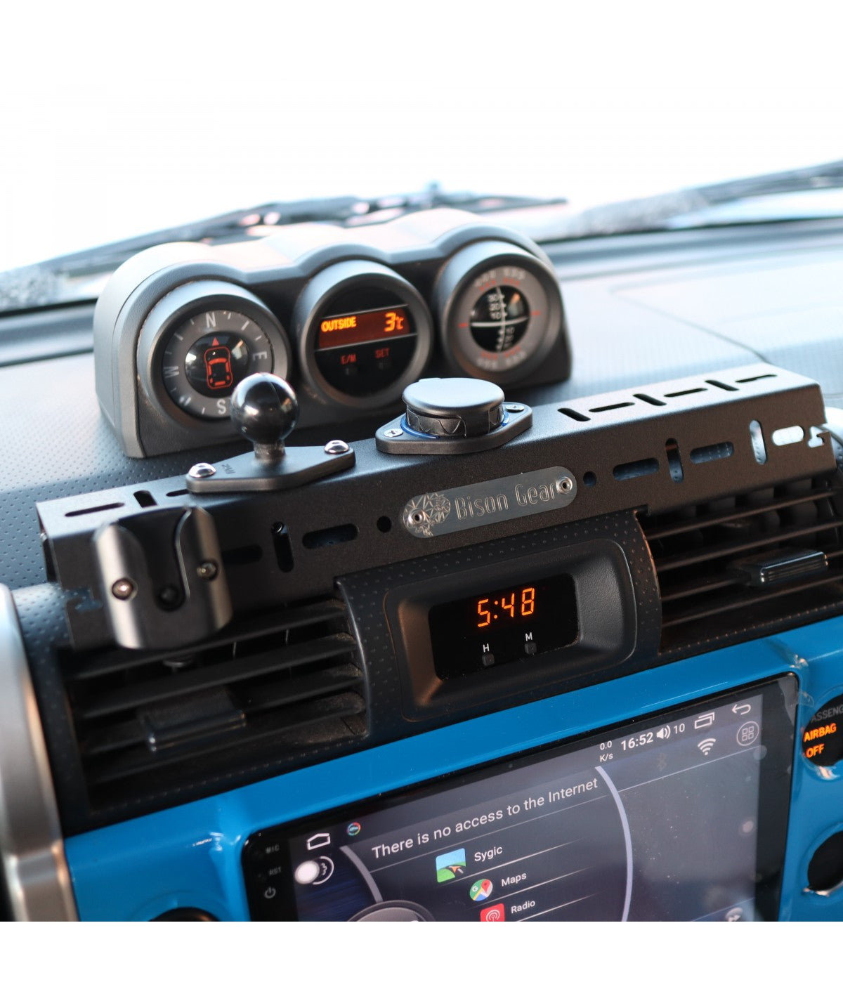 Mocowanie Akcesoriów na Deskę - TOYOTA FJ Cruiser