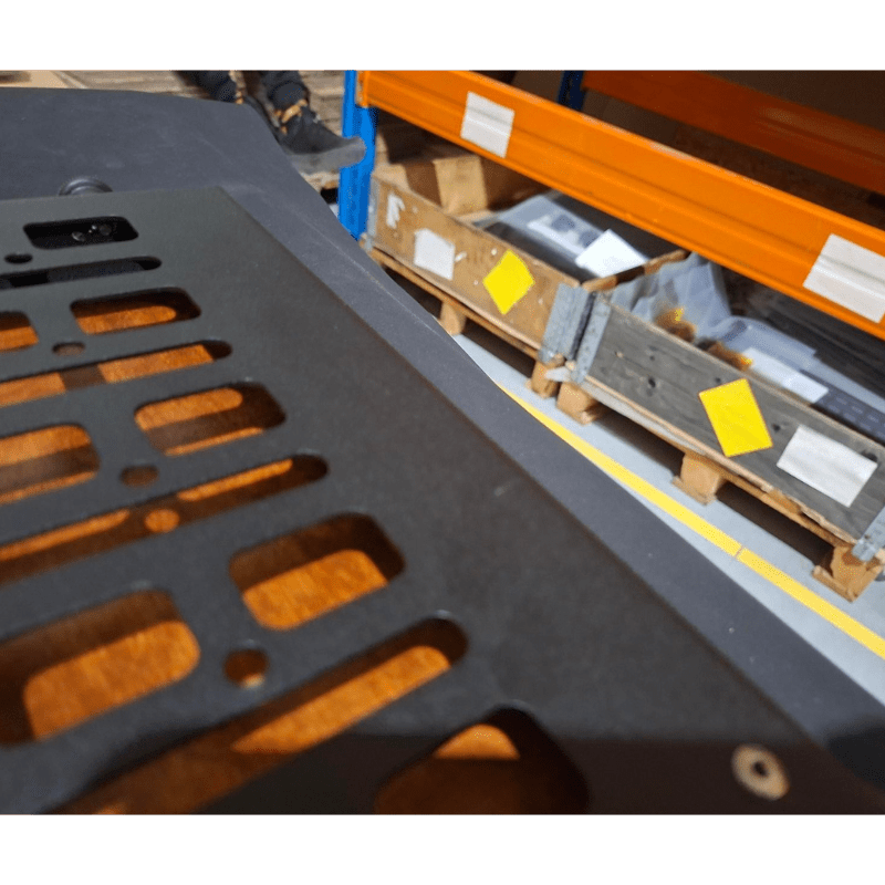 OUTLET: Drop - Down Tailgate Table - Defender (L663): 90, 110, 130 - Bison Gear