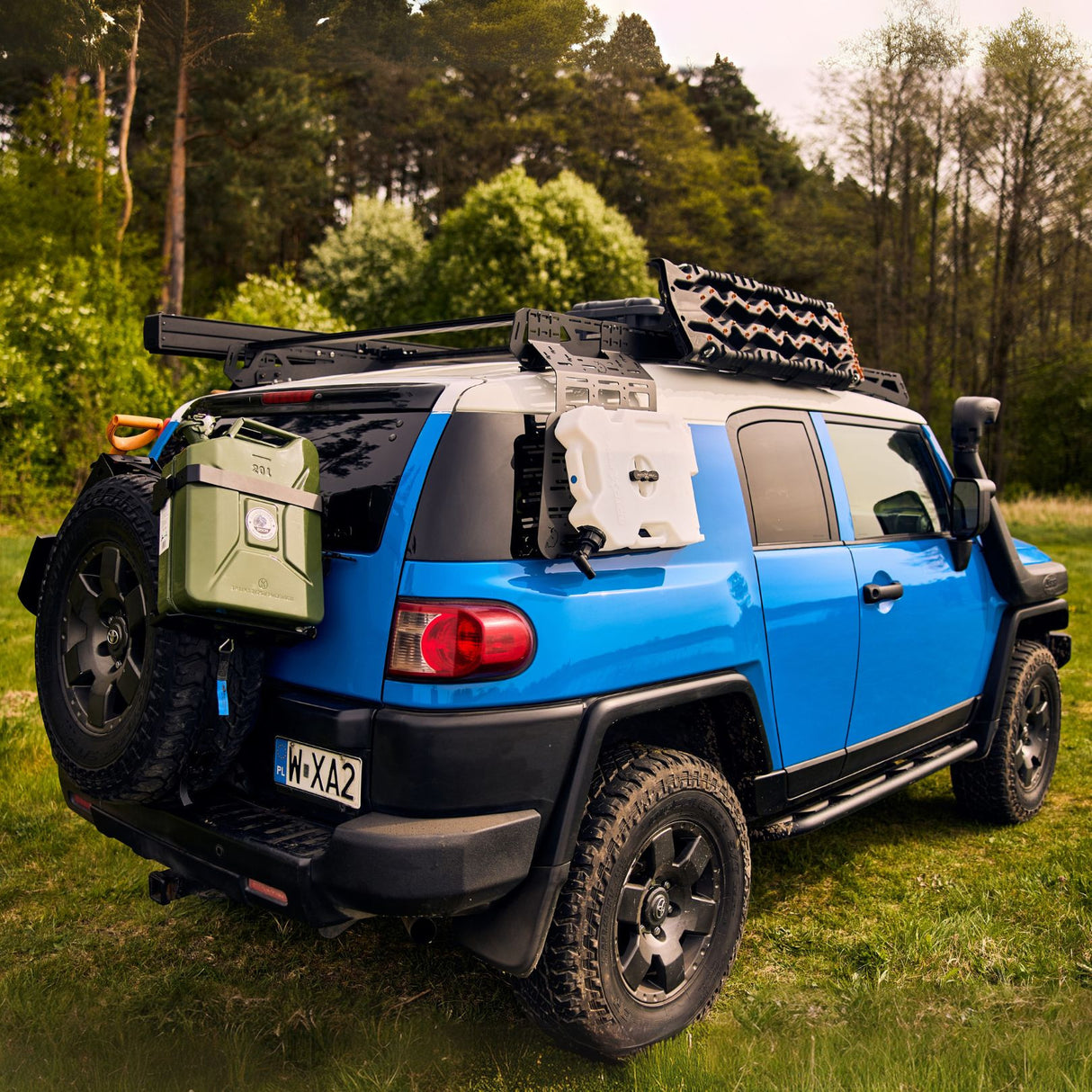 External MOLLE Panel - FJ Cruiser-11-Bison Gear