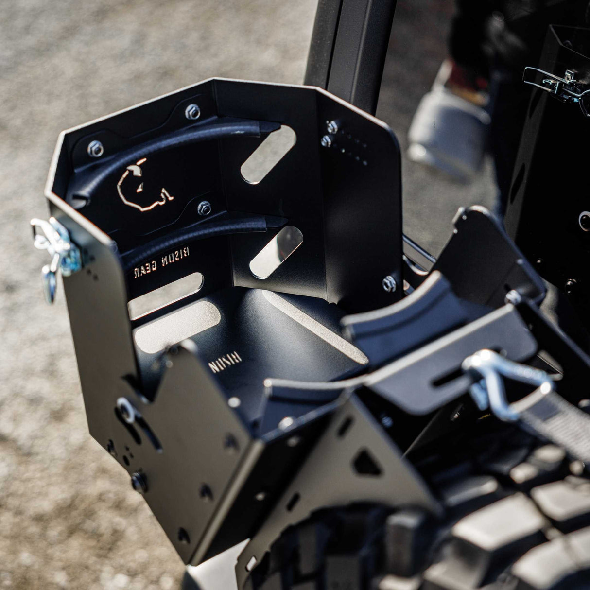 SET: Universal Wheel Mount with Strap and Gas Bottle Holder-4-Bison Gear