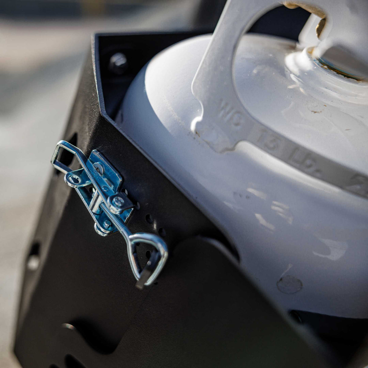 SET: Universal Wheel Mount with Strap and Gas Bottle Holder-9-Bison Gear