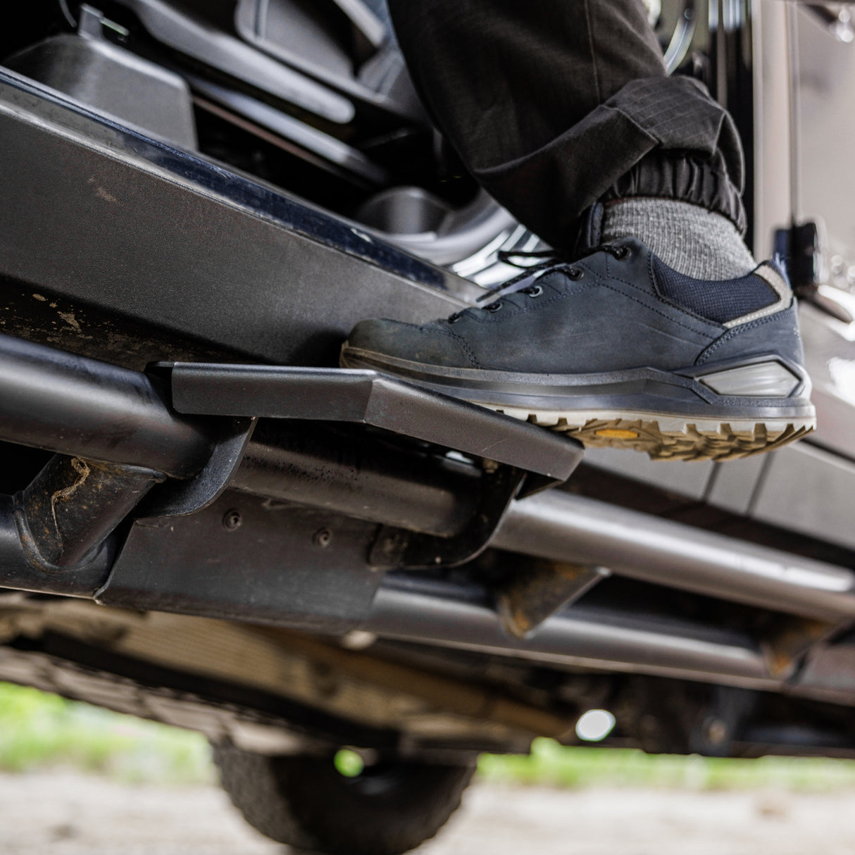 Steps for Rocksliders - Grenadier-5-Bison Gear