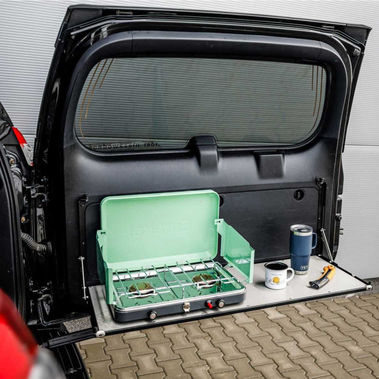 Drop - Down Tailgate Table - Lexus GX, TOYOTA FJ Cruiser, TOYOTA Land Cruiser Prado - Bison Gear