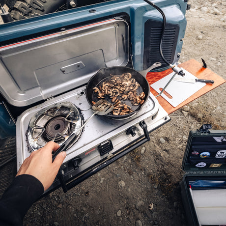 Drop - Down Tailgate Table - Bronco 6G - Bison Gear